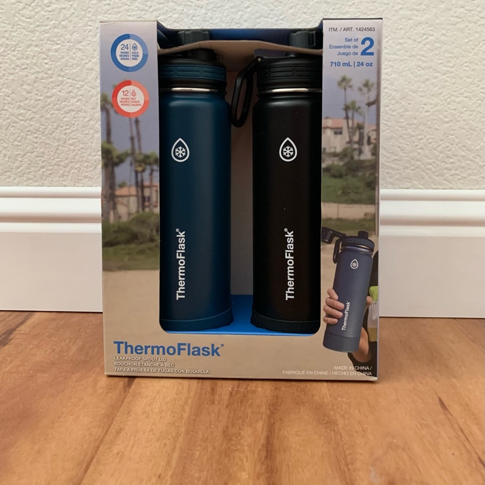 NIB ThermoFlask Set of 2 24 oz. Insulated Water Bottles